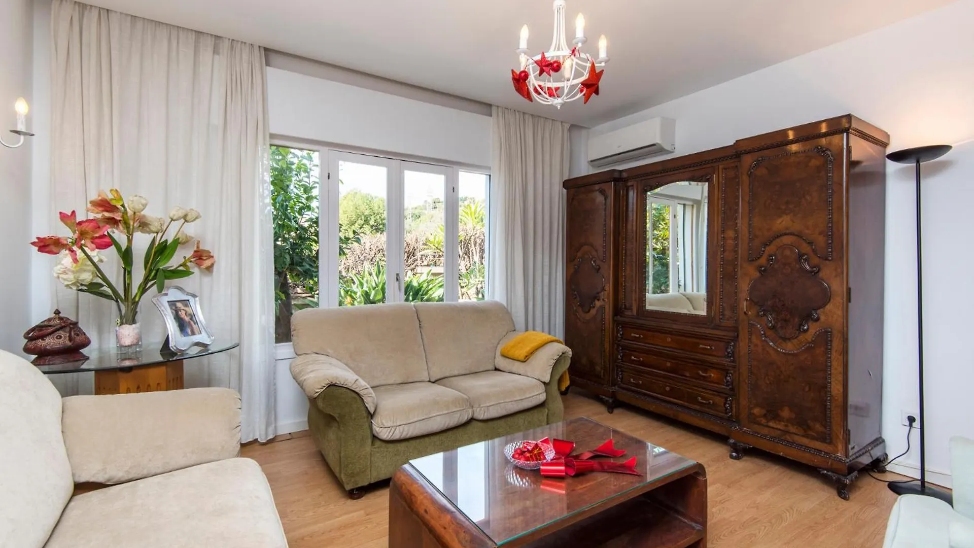 Queen Of The Ocean Villa: Stately Style House With Pool Malaga