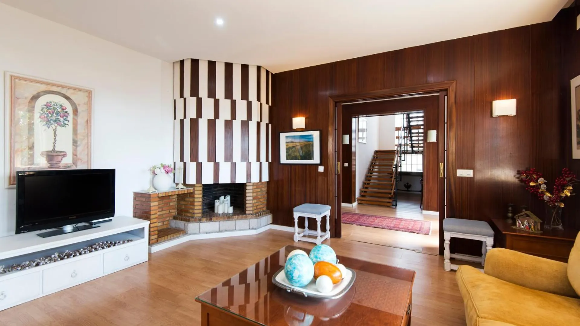 Queen Of The Ocean Villa: Stately Style House With Pool Малага 0*,  Испания